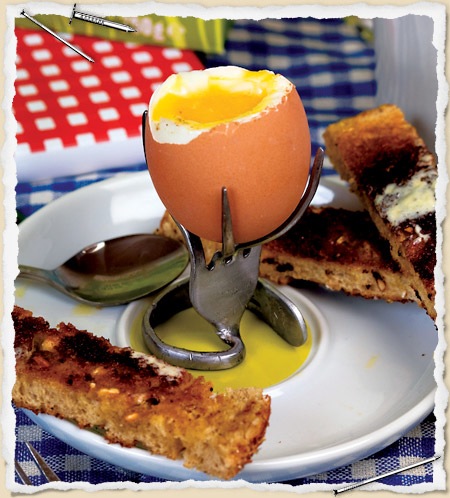 fork-egg-holder-top.jpg