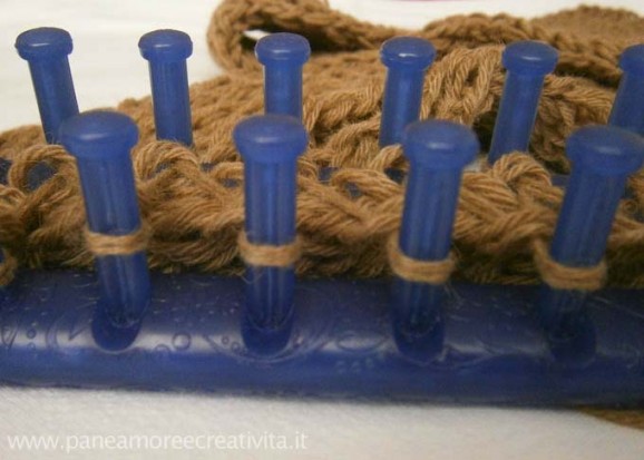 Tutorial facile sciarpa scaldacollo punto inglese telaietto rettangolare per  lana - Knitting loom 