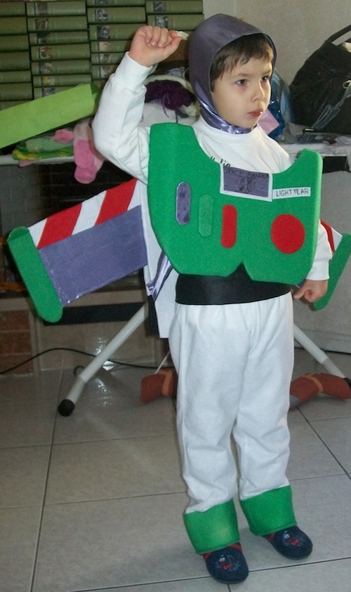 Idee di Carnevale: il costume da Buzz Lightyear di Toy Story · Pane, Amore  e Creatività