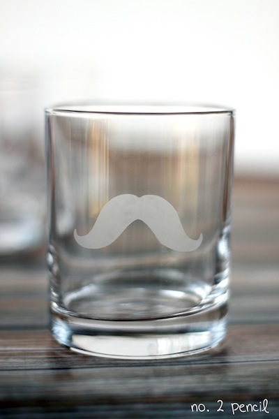 diy-mustache-glass