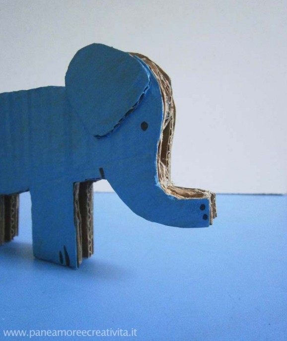 elefante-di-cartone-lato