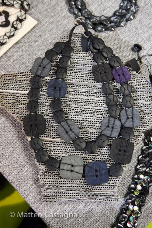 collana bottoni quadrati - chiara trentin-1.jpg