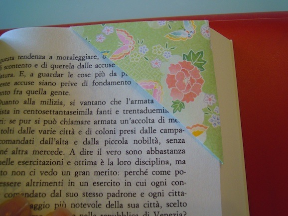 Idee con la carta: un segnalibro origami