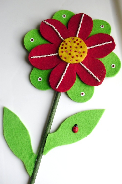 fiore in feltro.jpg
