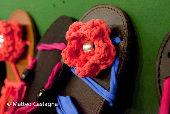 10 idee per riciclare e decorare scarpe e infradito