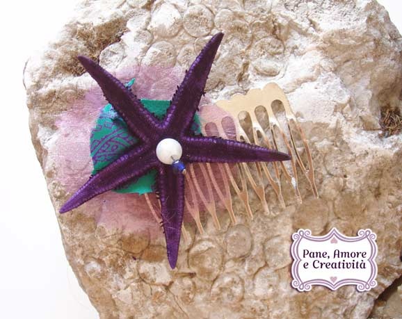 Stelle fra i capelli: pettini colorati realizzati da Le stoffe Allegre