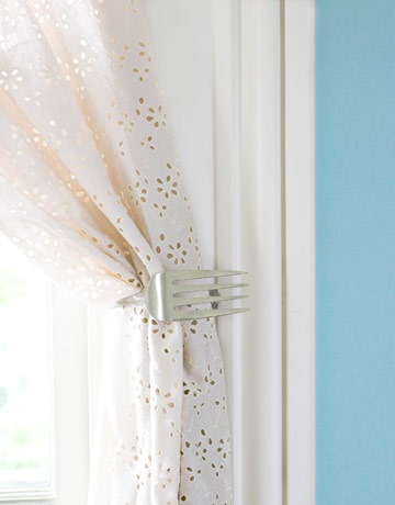 sept-crafts-fork-curtain-0910-de.jpg