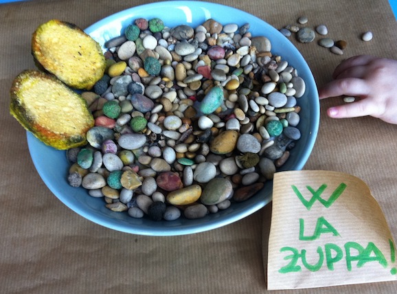 La zuppa di sassolini