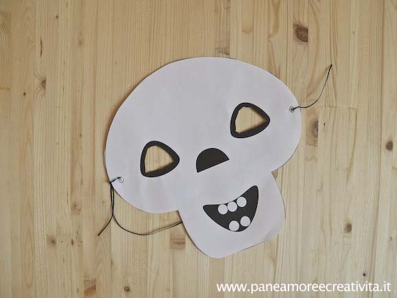 DIY Halloween: Printable Skeleton Mask