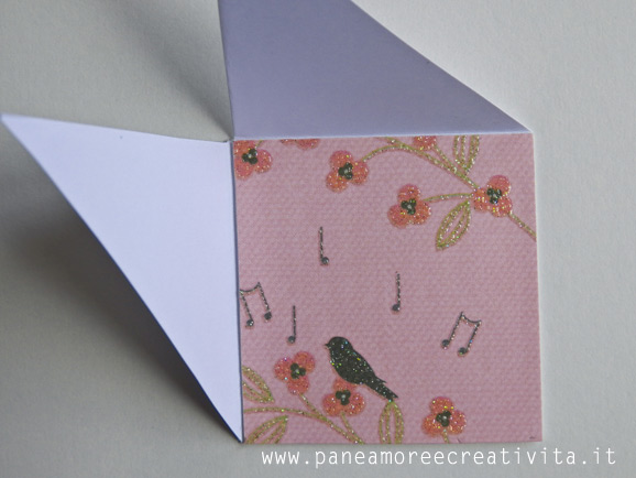 quadrato carta scrap incollato