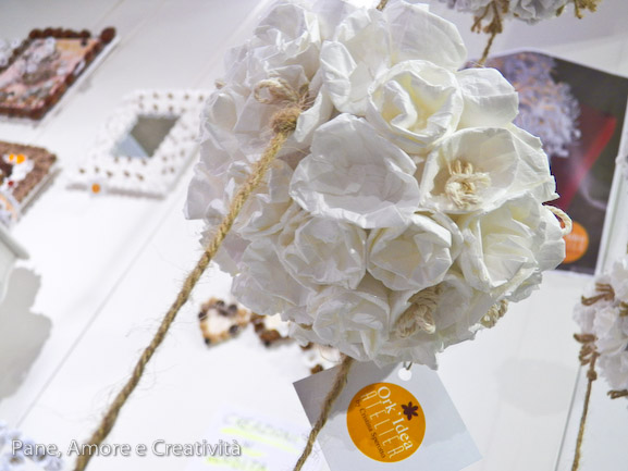 decorazione fiori in bianco