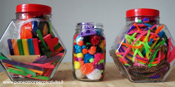 Craft room: vasi e barattoli da usare per organizzare il materiale creativo