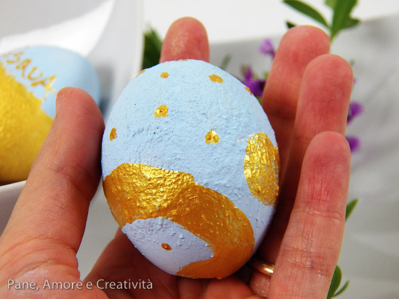 uovo dorato per pasqua