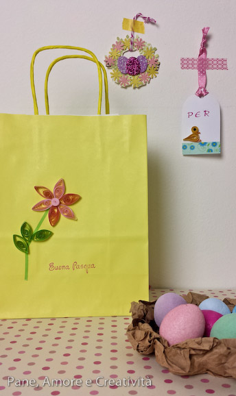 busta di carta decorata con quilling