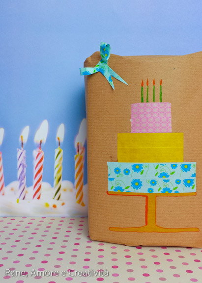 Pacchetti regalo fai da te: la torta di washi tape