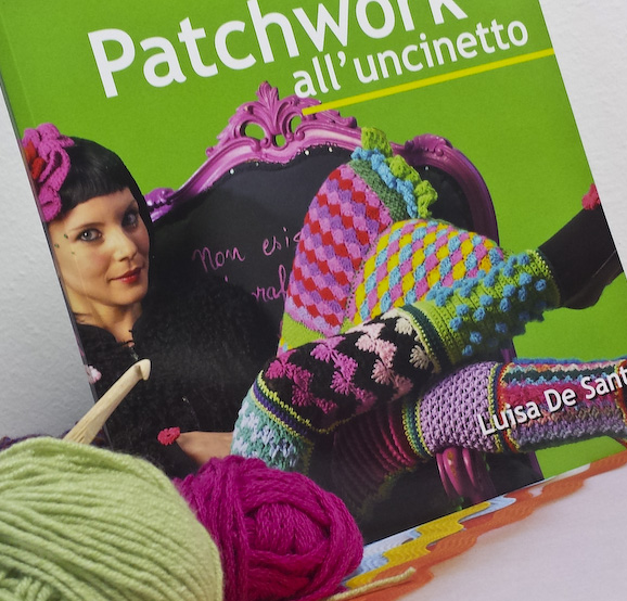 Libri creativi: Patchwork all’uncinetto di Luisa De Santi
