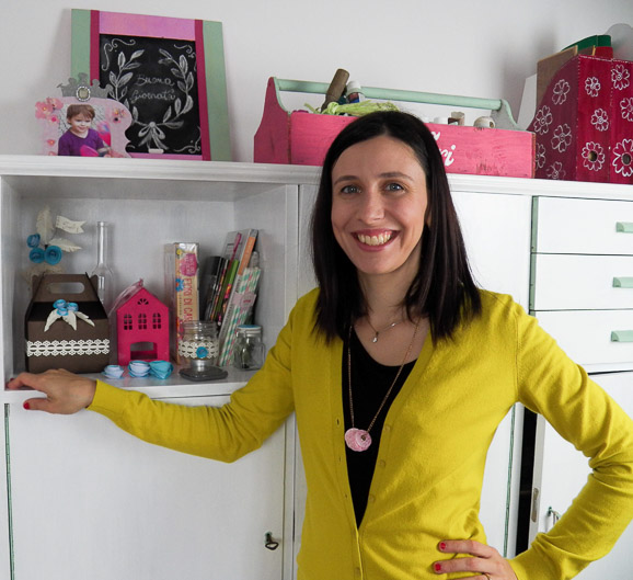Linda_davanti_al_mobile_della_craft_room2
