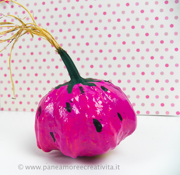 fragola - decorare le zucche