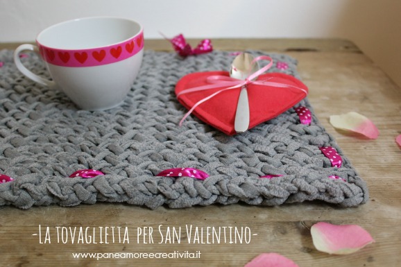 San Valentino: creiamo una tovaglietta all’uncinetto per una romantica colazione