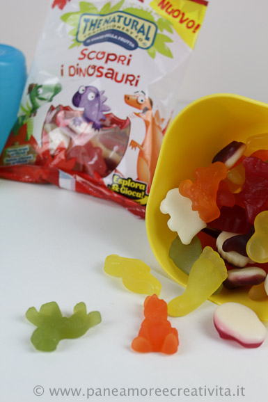 caramelle_gommose_con_dinosauri_the_natural