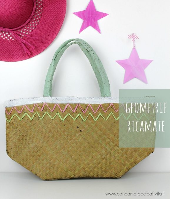 Come decorare una borsa di paglia con acrilici e nastro di carta rafia