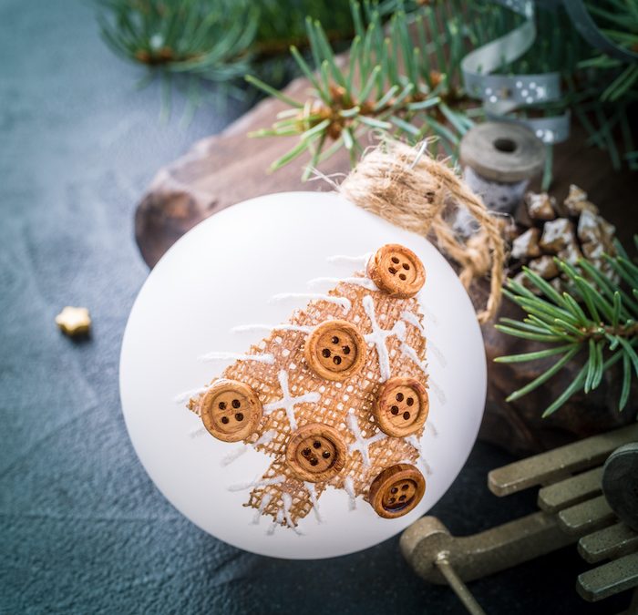 Come fare delle palline di Natale originali e creative