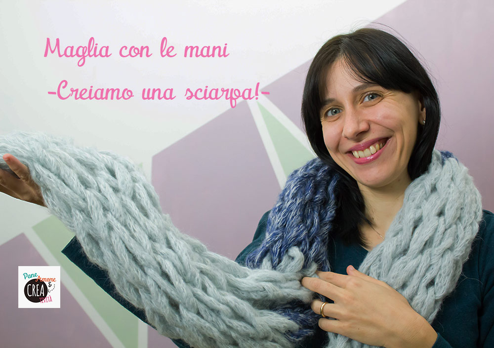 sciarpa-a-maglia-con-le-mani-web2