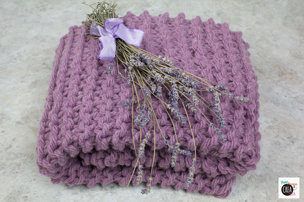 Come fare una coperta di lana con i filati spessi
