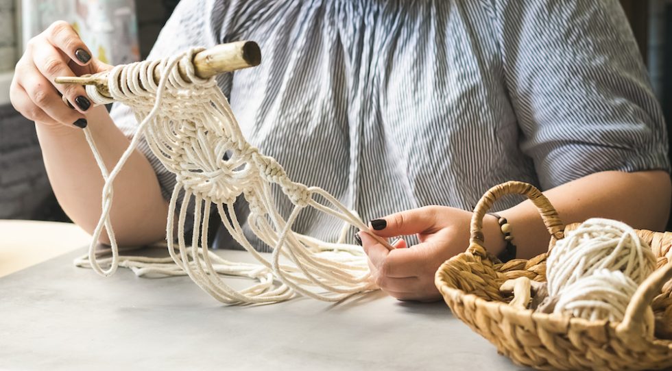 Macrameha Guida al macramè: materiali, spiegazione nodi e tanti tutorial per ...