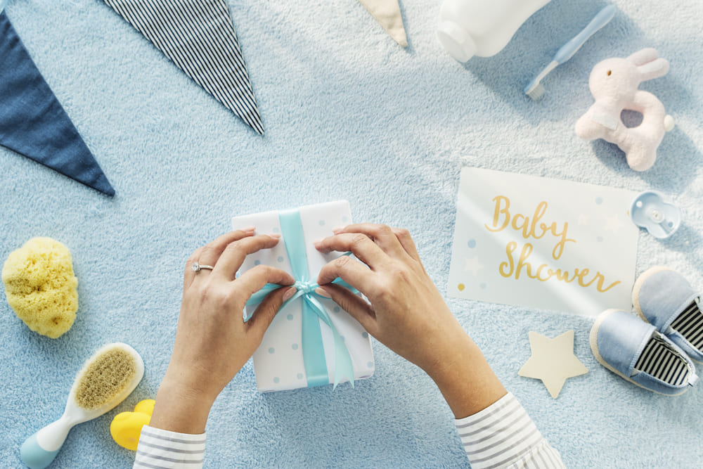 Come organizzare un Baby Shower e realizzare una diaper cake